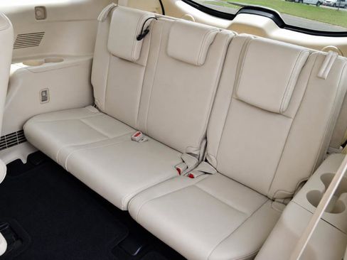 Used 2014 Toyota Highlander Limited Platinum AWD/4WD image 15