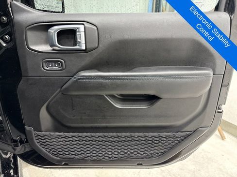 Used 2023 Jeep Wrangler Unlimited Rubicon 4xe w/ Steel Bumper Group image 9