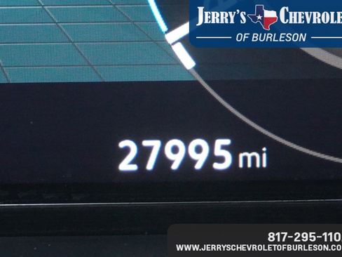 Used 2024 Volkswagen Atlas Cross Sport SE image 9