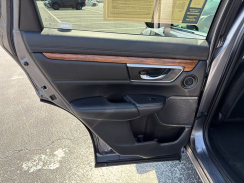 Used 2021 Honda CR-V Touring image 28
