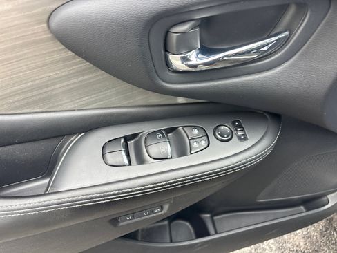 Used 2015 Nissan Murano SL w/ SL Technology Package image 13