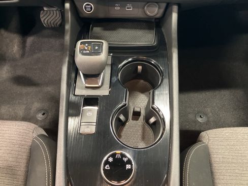 Used 2023 Nissan Rogue SV image 19