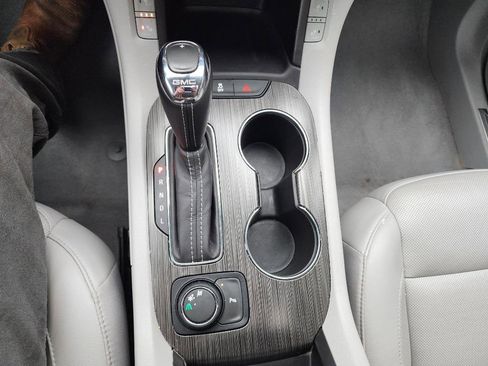 Used 2019 GMC Acadia SLT image 21