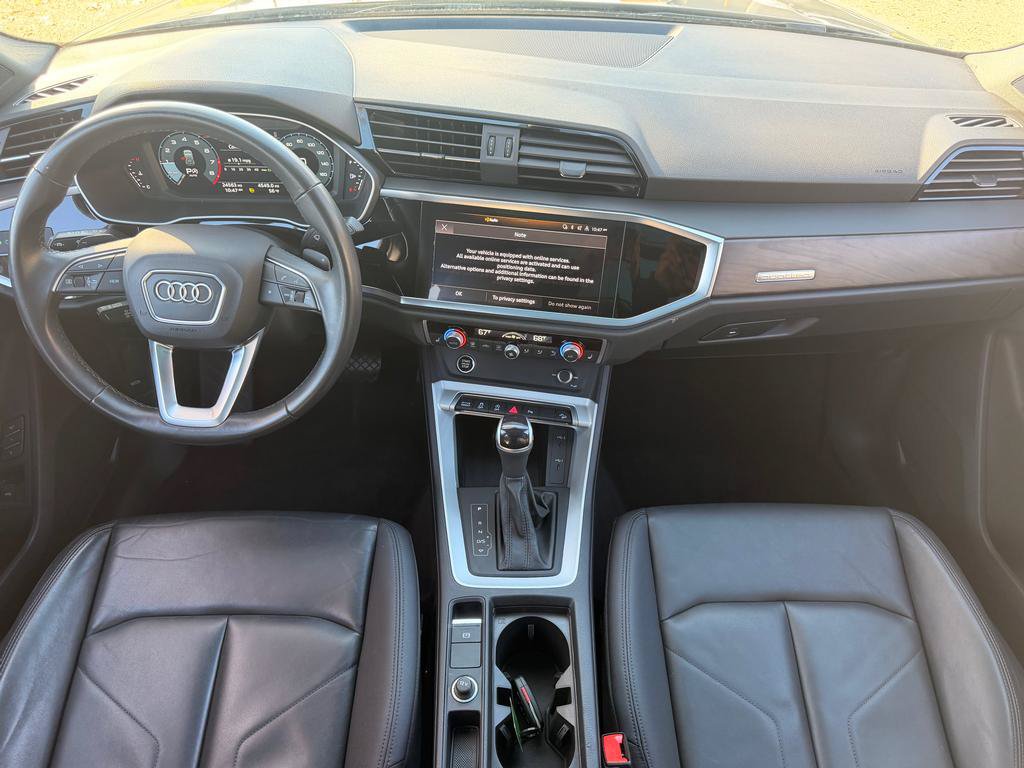 Used 2023 Audi Q3 2.0T Premium w/ Convenience Package AWD/4WD image 12