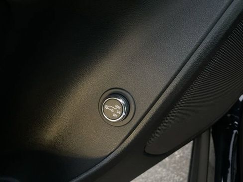 Used 2021 Chevrolet Blazer LT image 29