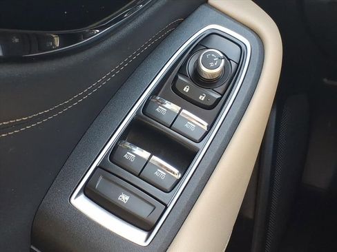 Certified 2022 Subaru Outback Limited image 12