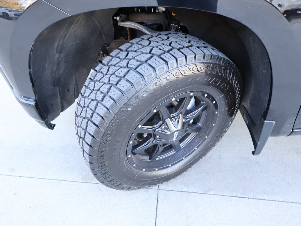Used 2022 Chevrolet Silverado 1500 RST AWD/4WD image 40