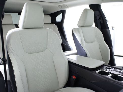 Used 2023 Lexus RX 350 w/ Accessory Package image 19