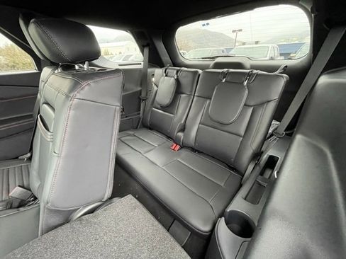 New 2026 Ford Explorer ST-Line w/ ST-Line Street Pack image 24