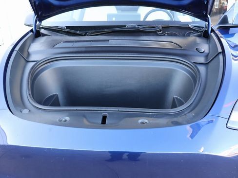 Used 2020 Tesla Model Y Long Range image 20