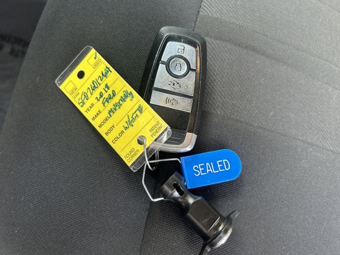 Used 2018 Ford Mustang GT image 30