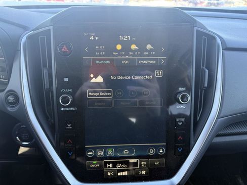 Used 2025 Subaru Crosstrek 2.0i Premium image 7