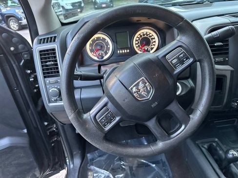 Used 2016 RAM 2500 Tradesman w/ Chrome Appearance Group AWD/4WD image 14