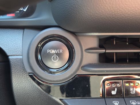 Certified 2024 Toyota Crown Platinum AWD/4WD image 29