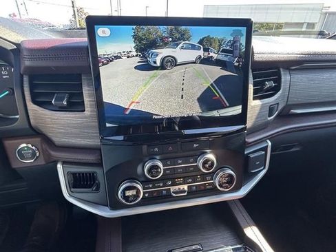 Used 2024 Ford Expedition Max Limited image 16