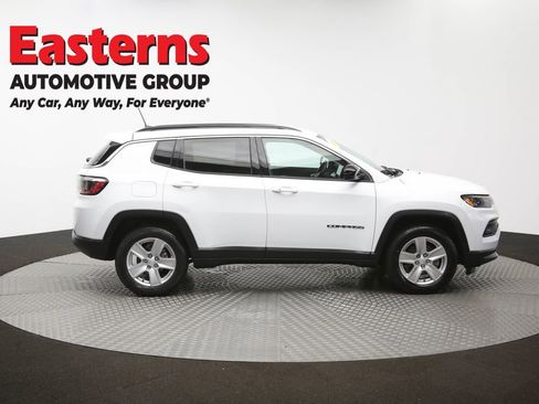 Used 2022 Jeep Compass Latitude w/ Convenience Group AWD/4WD image 44