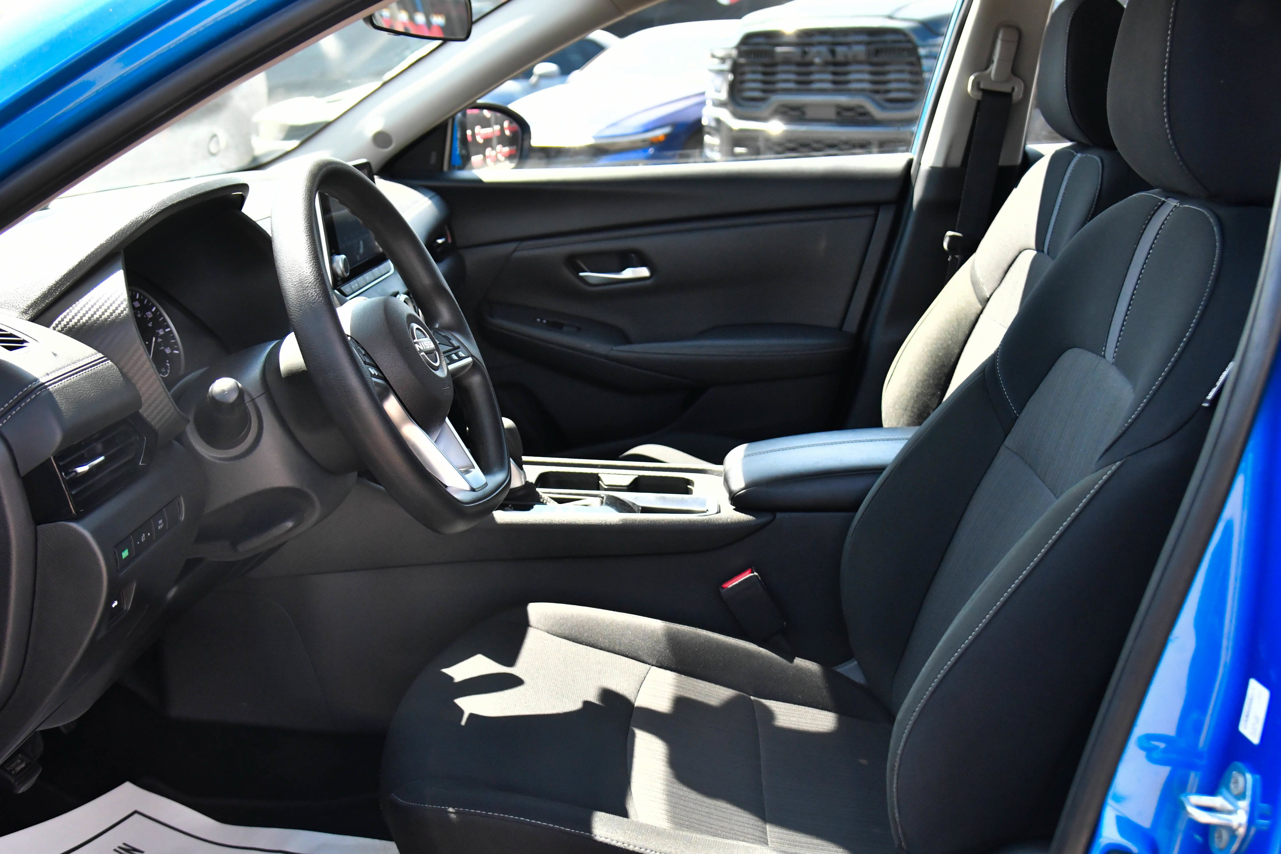Used 2025 Nissan Sentra SV FWD image 16