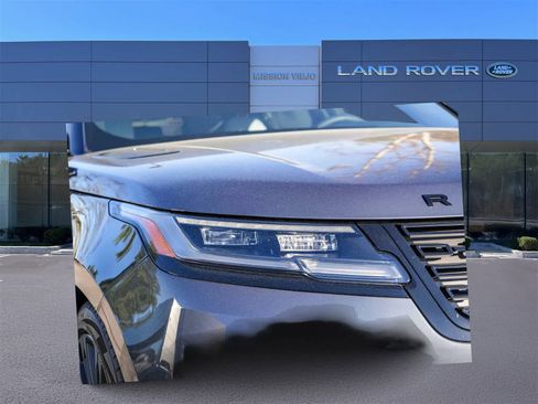New 2026 Land Rover Range Rover Velar Dynamic SE image 4