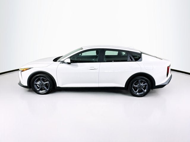 New 2026 Kia K4 FWD image 8