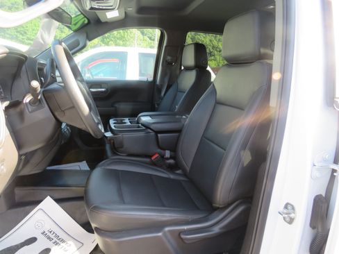 Used 2024 Chevrolet Silverado 1500 W/T w/ WT Value Package AWD/4WD image 10