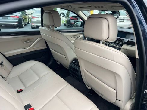 Used 2011 BMW 528i Sedan RWD image 30