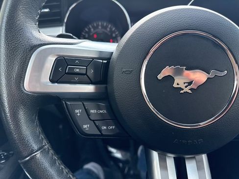 Used 2016 Ford Mustang Premium image 20