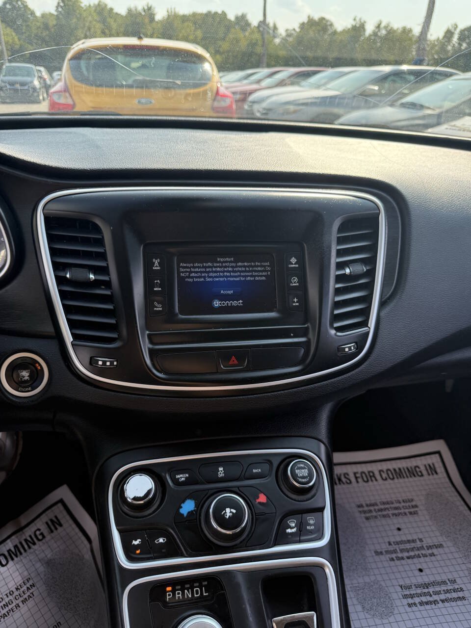 Used 2016 Chrysler 200 Limited FWD image 10