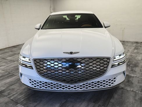 Used 2024 Genesis G80 image 2