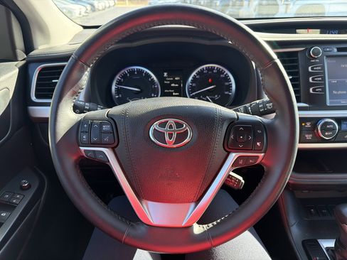Used 2018 Toyota Highlander XLE w/ Protection Package #3 image 13