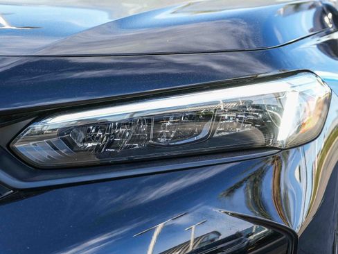 Used 2025 Honda Civic Sport image 4