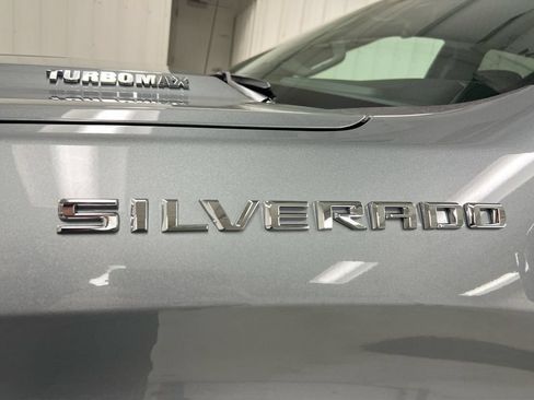 Used 2025 Chevrolet Silverado 1500 LT AWD/4WD image 27