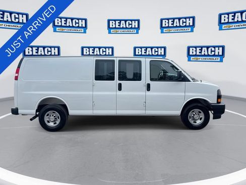 New 2026 Chevrolet Express 3500 Extended w/ Driver Convenience Package RWD image 9