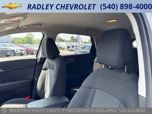 Used 2025 Kia Sportage LX FWD image 2