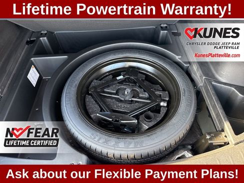 Used 2023 Chevrolet Blazer LT image 29