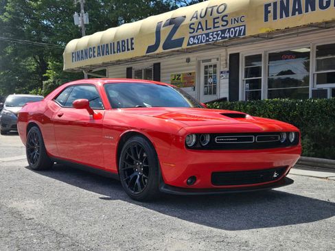 Used 2020 Dodge Challenger R/T w/ Plus Package image 1