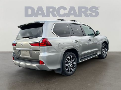 Used 2021 Lexus LX 570 4WD w/ Luxury Package image 5
