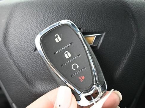 Used 2025 Chevrolet TrailBlazer LT AWD/4WD image 34