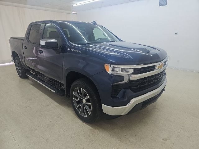 Used 2023 Chevrolet Silverado 1500 LT AWD/4WD image 29
