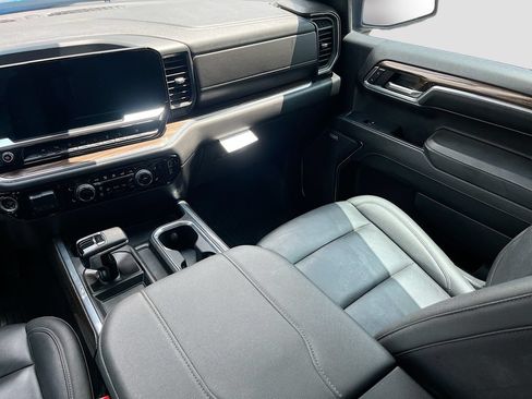Used 2024 Chevrolet Silverado 1500 RST AWD/4WD image 24
