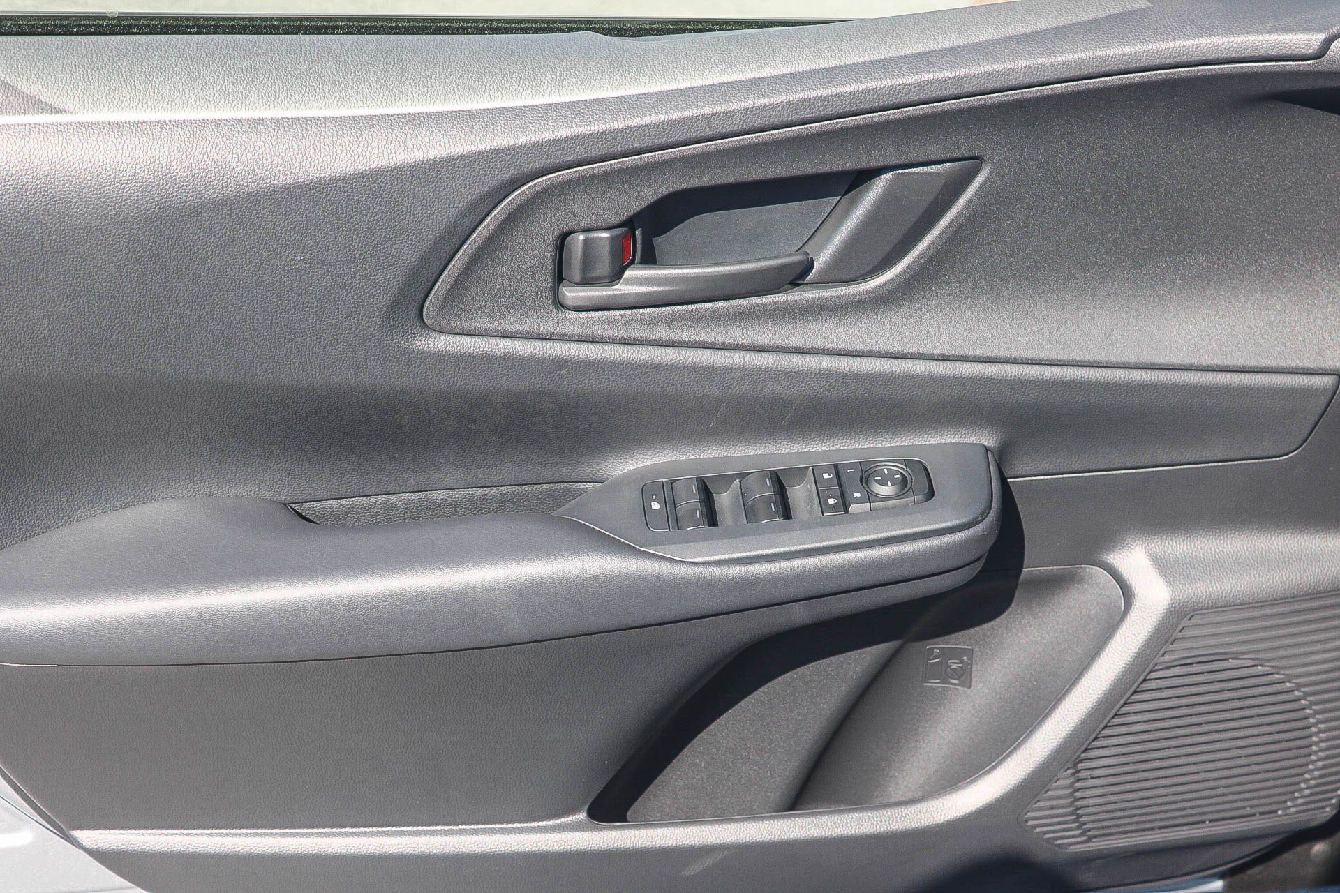 New 2027 Toyota Prius Plug-In Hybrid FWD image 23
