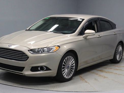 Used 2016 Ford Fusion Titanium image 10