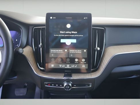 New 2026 Volvo XC60 B5 Plus w/ Protection Package Premier image 14