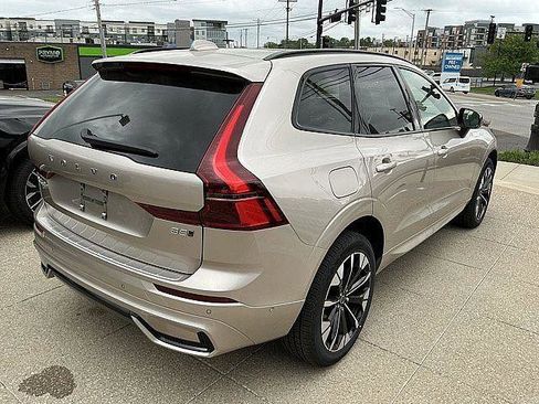 New 2026 Volvo XC60 B5 Plus w/ Protection Package Premier AWD/4WD image 6