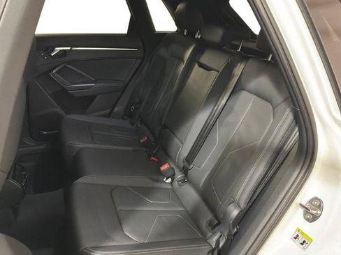 Used 2023 Audi Q3 2.0T Premium w/ Black Optic Sport Package AWD/4WD image 17