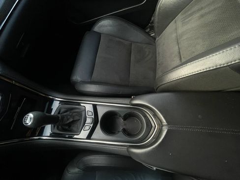 Used 2016 Cadillac ATS V w/ Luxury Package RWD image 37