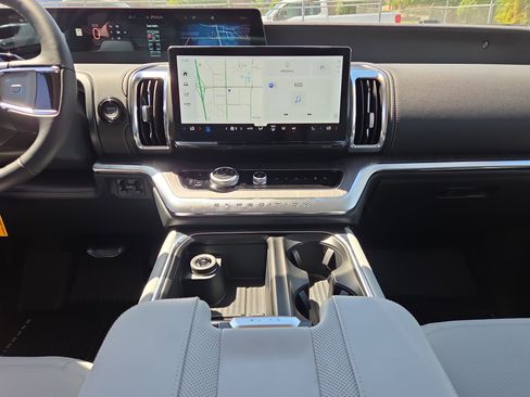 New 2026 Ford Expedition Max Platinum AWD/4WD image 13