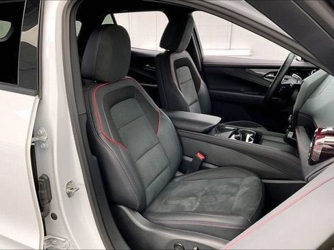 Certified 2024 Chevrolet Blazer EV RS AWD/4WD image 7