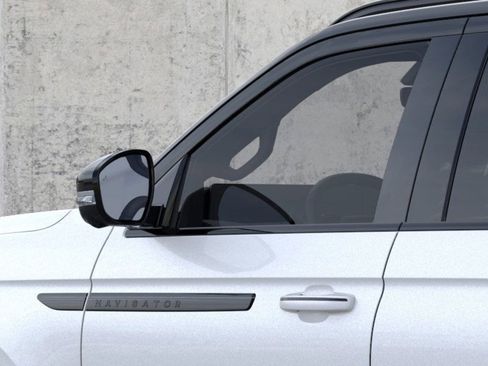 New 2025 Lincoln Navigator Black Label image 20