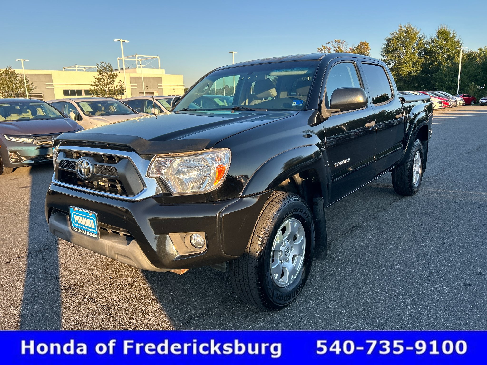 Used 2015 Toyota Tacoma 4x4 Double Cab w/ SR5 Package image 2