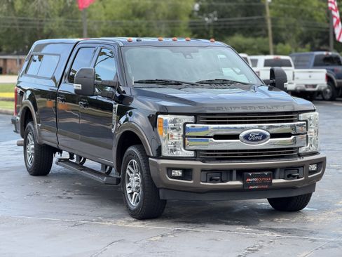 Used 2017 Ford F250 King Ranch RWD image 3